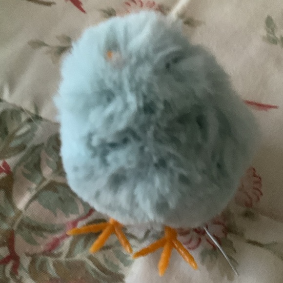 Set of Three Plush Chicks - Blue, Yellow, Pink With A decorative Chic Board - Picture 4 of 7